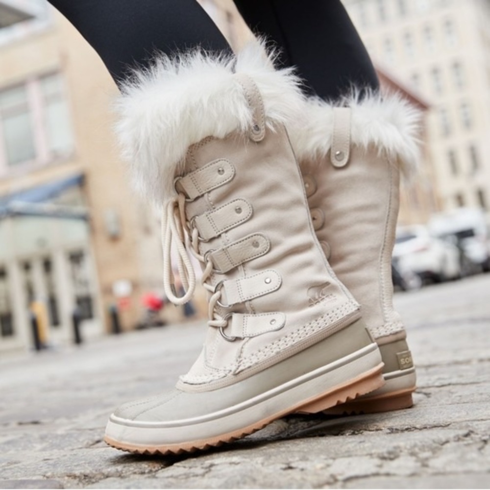 Sorel Joan of the Arctic